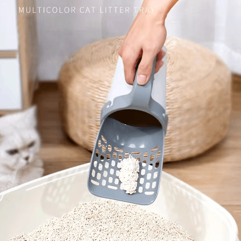 Cat litter scoop full product lifestyle shot