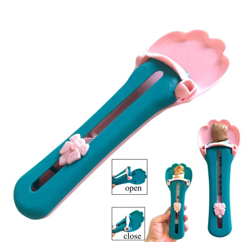 Cat Strip Spoon Feeder – view 2